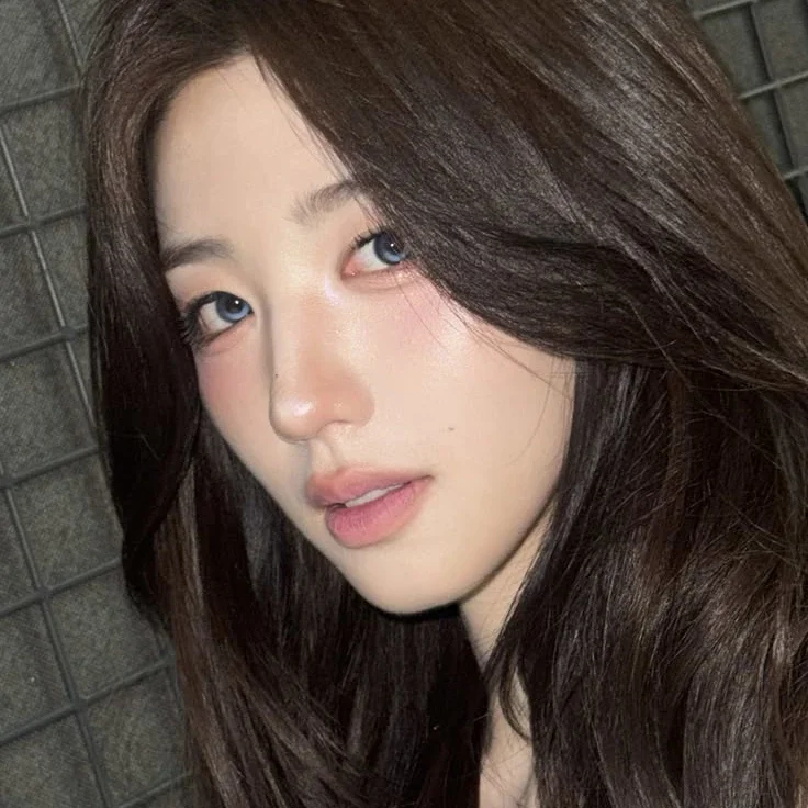 SoHyun gallery image