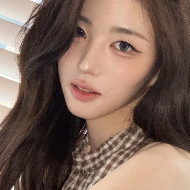 SoHyun gallery image