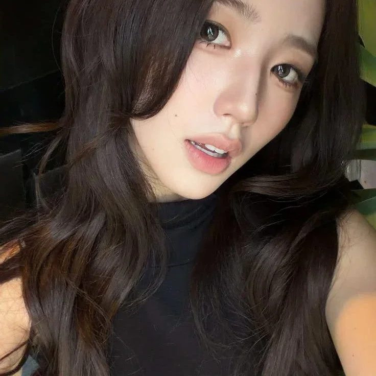 SoHyun gallery image