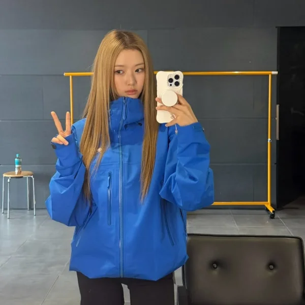 Elena 4