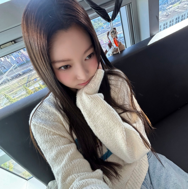 Jia gallery image