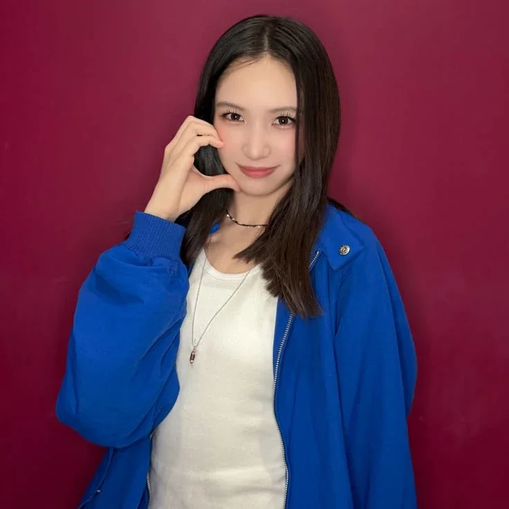 Yi Hani gallery image