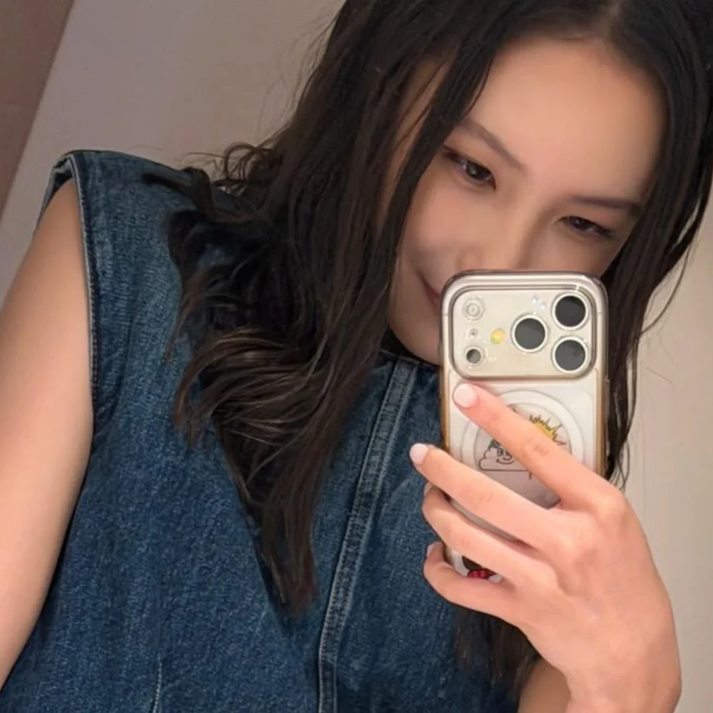 Yi Hani gallery image
