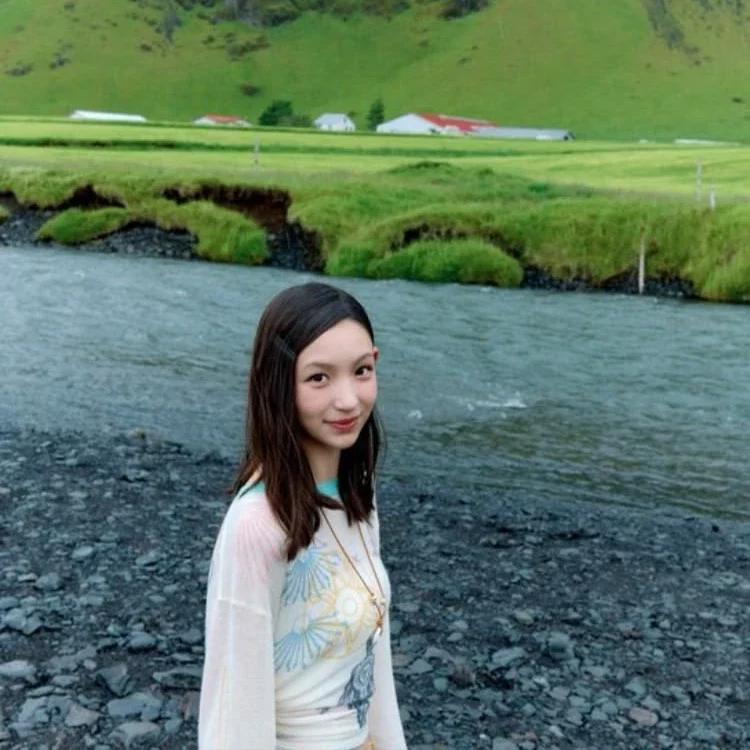 Yi Hani gallery image