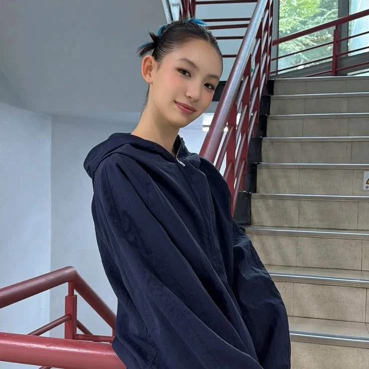 Yi Hani gallery image