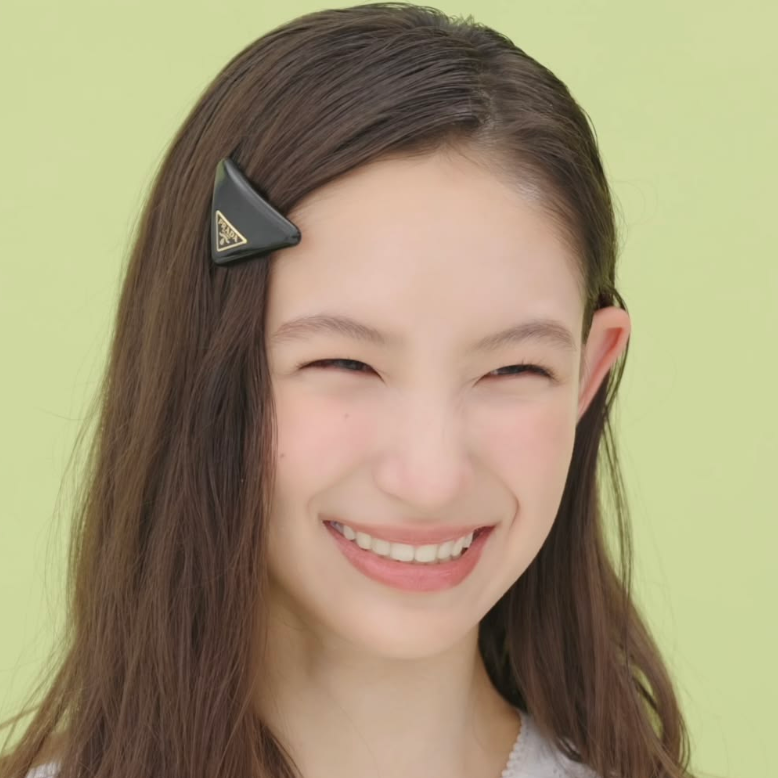 Yi Hani gallery image