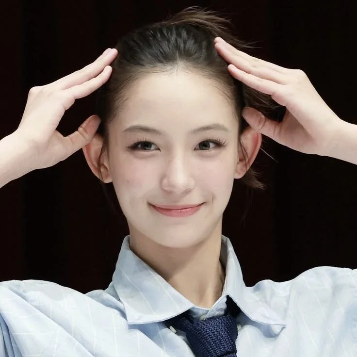 Yi Hani gallery image