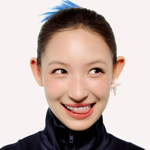 Yi Hani gallery image