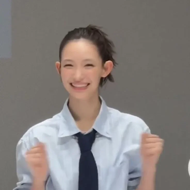 Yi Hani gallery image