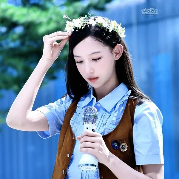 Yi Hani gallery image