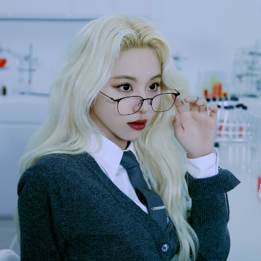 Chaeyoung gallery image