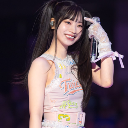 Dahyun gallery image