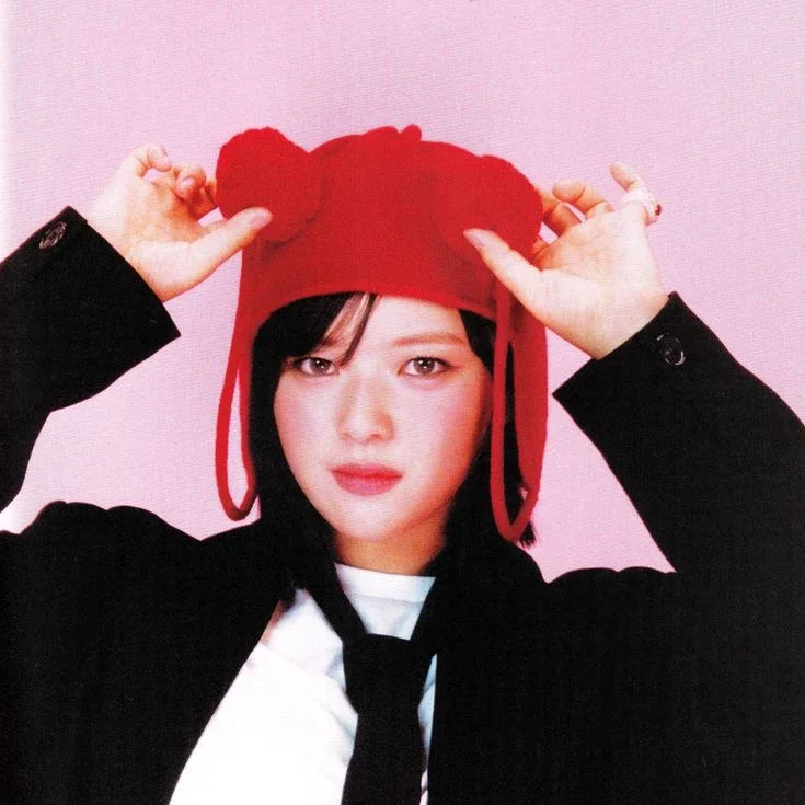 Jeongyeon gallery image