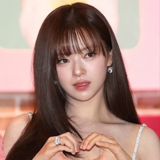 Jeongyeon gallery image