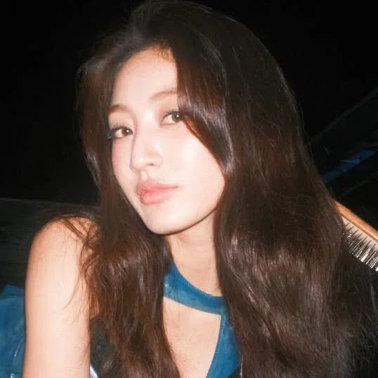 Jihyo gallery image