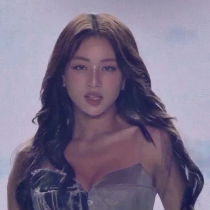 Jihyo gallery image