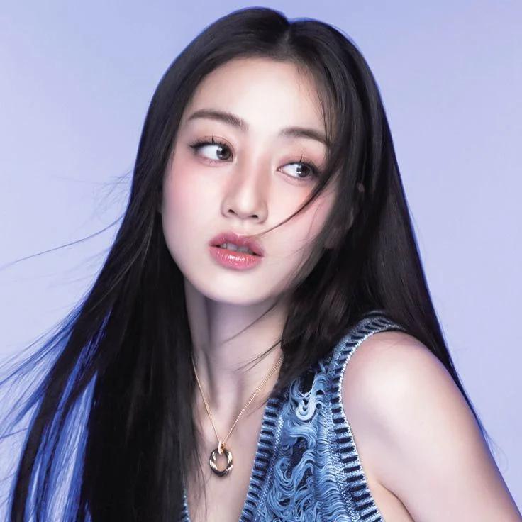 Jihyo gallery image