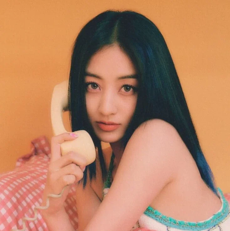 Jihyo gallery image