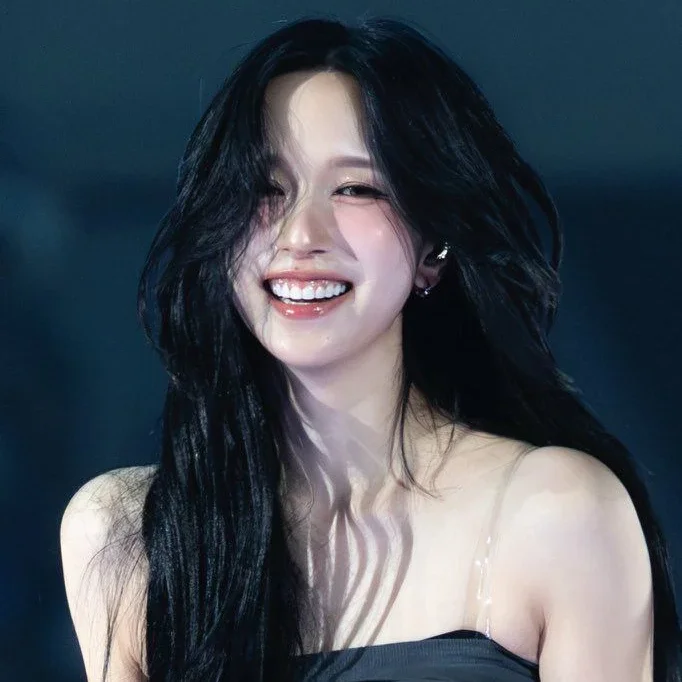 Mina gallery image