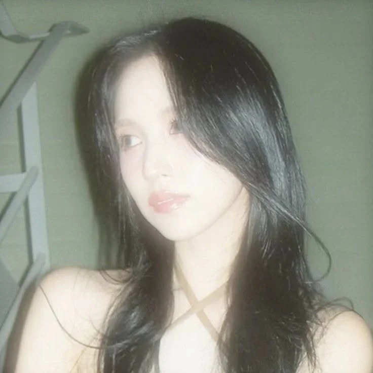 Mina gallery image