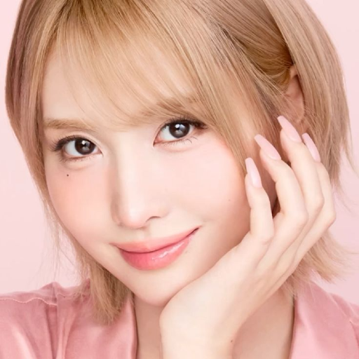 Momo gallery image