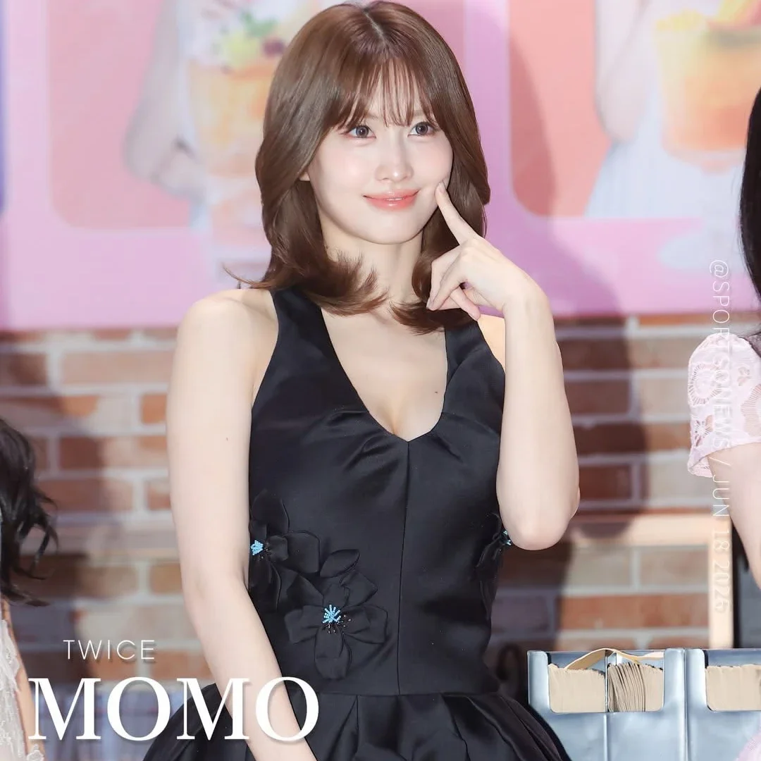 Momo gallery image