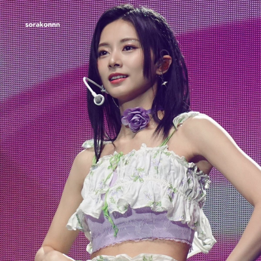 Tzuyu Galeriebild