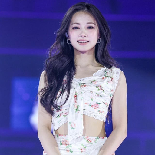 Tzuyu Galeriebild