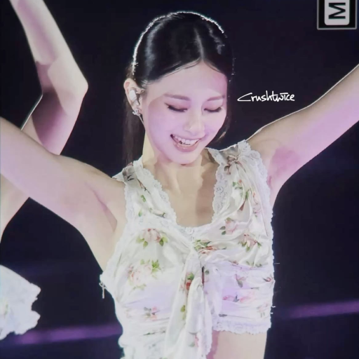 Tzuyu Galeriebild