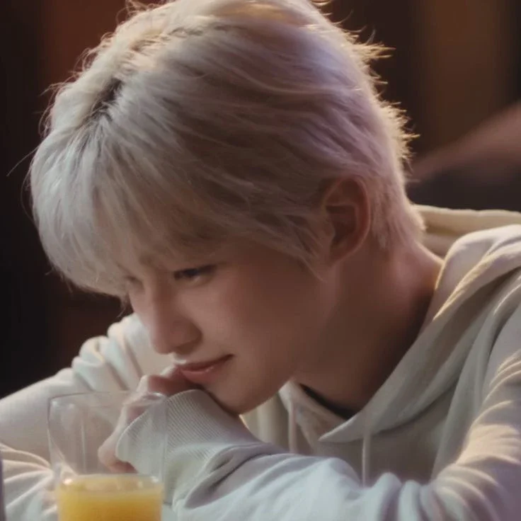 Jihoon gallery image