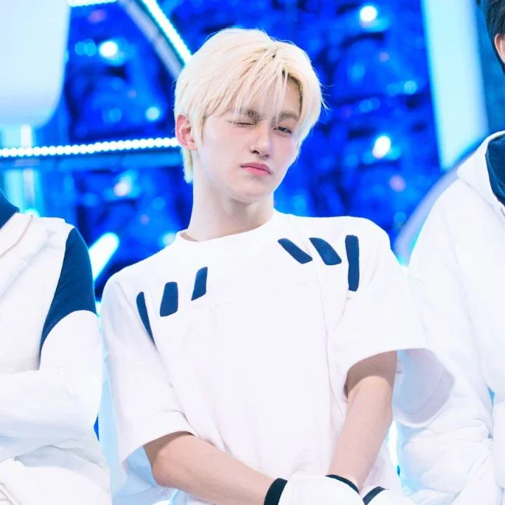 Gambar galeri Jihoon