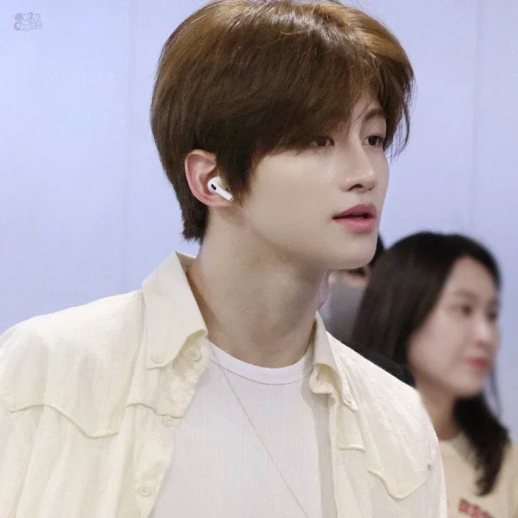 Jihoon gallery image