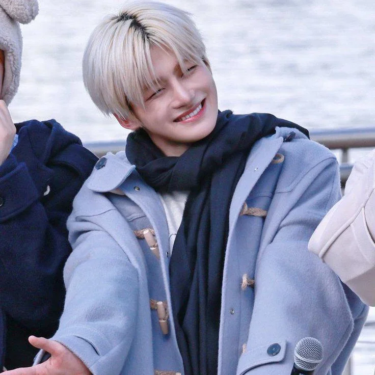 Jihoon gallery image