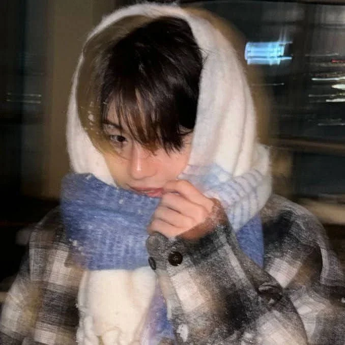 Jihoon gallery image