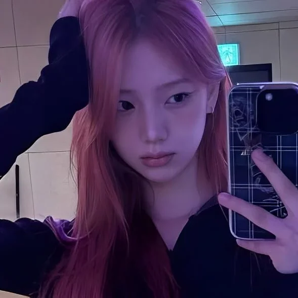 Yeeun gallery image