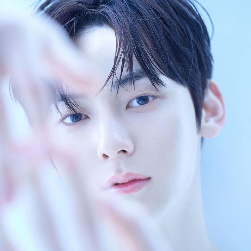 Minhyun gallery image