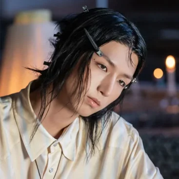 Jun Han 1