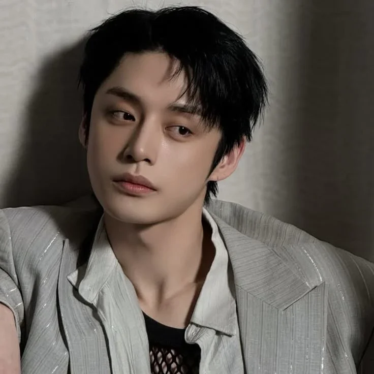 Kim Jiwoong gallery image