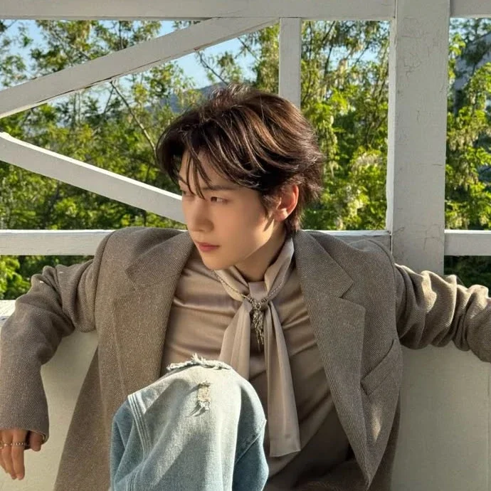 Seok Matthew gallery image