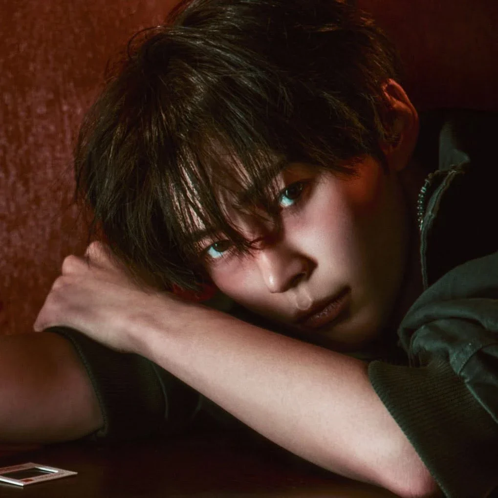 Sung Hanbin gallery image